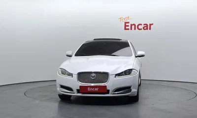 Jaguar XF 2013, 201295 км, за 1850.87 USD
