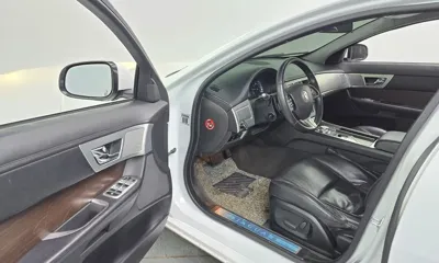 Jaguar XF 2013, 201295 км, за 1837.99 USD - фото 10