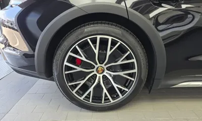 Porsche Taycan 2024, 18761 км, за 85206.3 USD