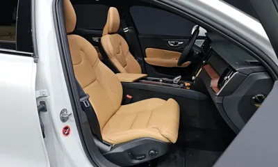 Volvo V60 2025, 6573 км, за 33478.5 USD - фото 11
