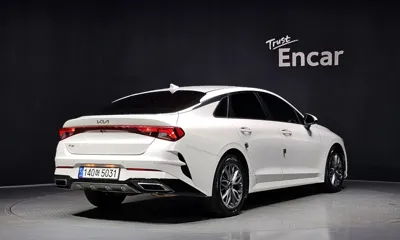 Kia K5 2022, 29387 км, за 15032.17 USD