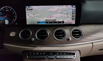 Mercedes-Benz E-Class 2021, 58455 км, за 26587.78 USD - фото 12