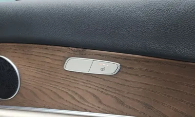 Mercedes-Benz E-Class 2021, 58455 км, за 26587.78 USD - фото 35