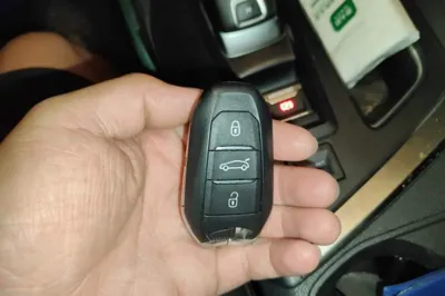 Peugeot 5008 2019, 72800 км, за 11488 USD - фото 17