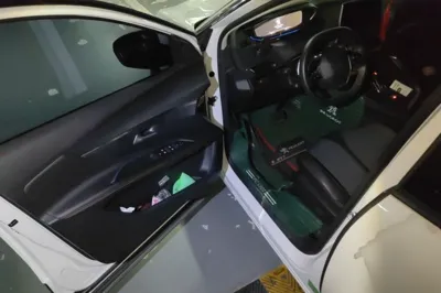 Peugeot 5008 2019, 72800 км, за 11488 USD - фото 19