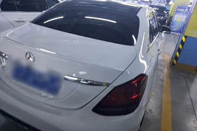 Mercedes-Benz C-Class 2020, 62300 км, за 24294 USD