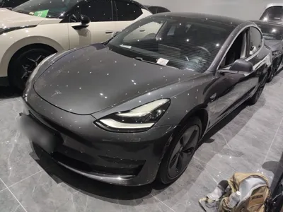 Tesla Model 3 · 2019 год