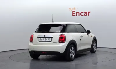 MINI Cooper 2015, 66861 км, за 4485.47 USD - фото 2