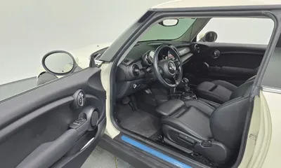 MINI Cooper 2015, 66861 км, за 4485.47 USD - фото 10