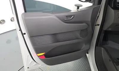 Hyundai Staria 2024, 29465 км, за 28882.76 USD - фото 24