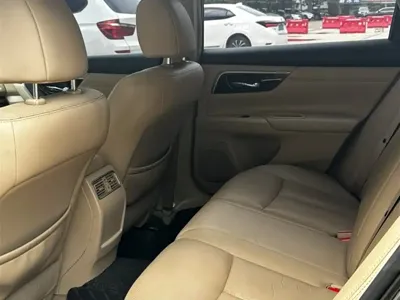 Nissan Teana 2016, 130000 км, за 5716.89 USD - фото 6