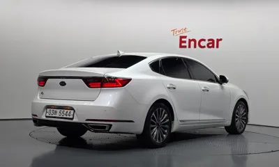 Kia K7 2018, 80422 км, за 8467.9 USD
