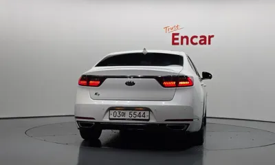 Kia K7 2018, 80422 км, за 8467.9 USD