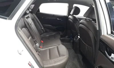 Kia K7 2018, 80422 км, за 8467.9 USD - фото 11