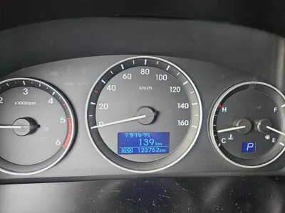 Hyundai Starex 2017, 123752 км, за 7285.98 USD - фото 8