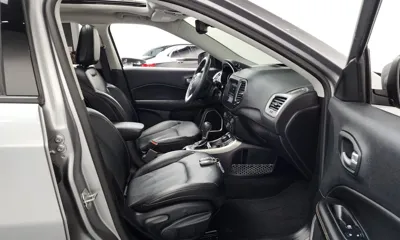 Jeep Compass 2018, 56095 км, за 9184.01 USD - фото 11