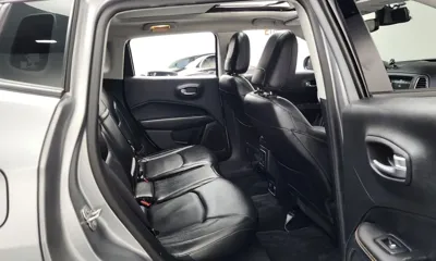 Jeep Compass 2018, 56095 км, за 9184.01 USD - фото 12