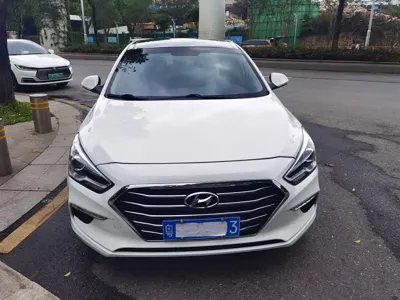 Hyundai Mistra 2017, 53000 км, за 5422.21 USD