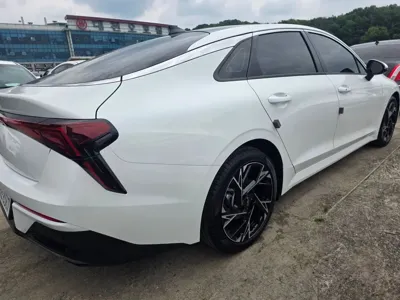Kia K5 2024, 23632 км, за 20716.62 USD