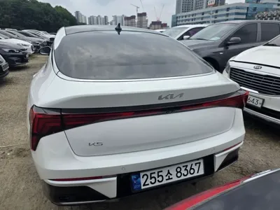 Kia K5 2024, 23632 км, за 20716.62 USD
