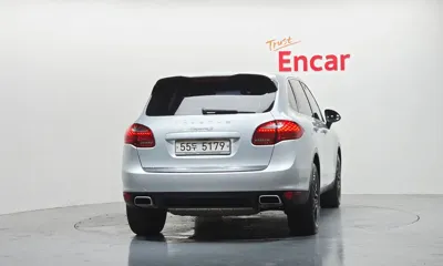 Porsche Cayenne 2011, 140231 км, за 9116.36 USD