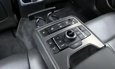 Hyundai Genesis 2015, 94637 км, за 7234.94 USD - фото 19