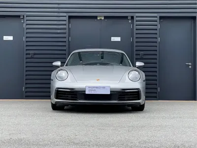 Porsche 911 2023, 17000 км, за 145376.82 USD