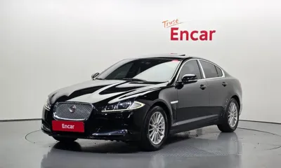 Jaguar XF · 2015 год