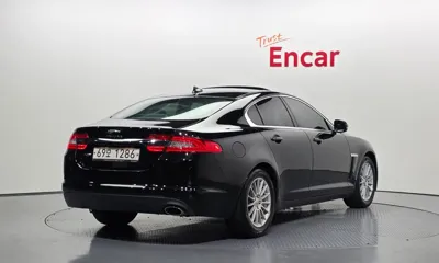 Jaguar XF 2015, 83629 км, за 5185.77 USD