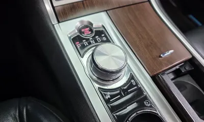 Jaguar XF 2015, 83629 км, за 5185.77 USD - фото 9