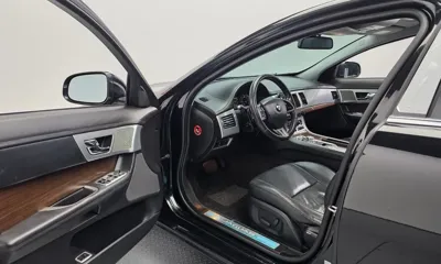 Jaguar XF 2015, 83629 км, за 5185.77 USD - фото 10