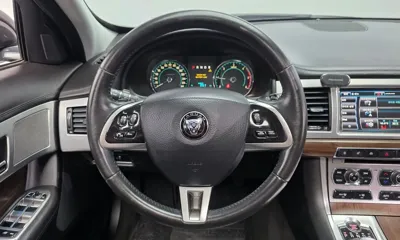 Jaguar XF 2015, 83629 км, за 5185.77 USD - фото 13