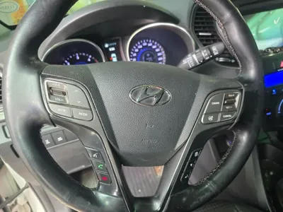 Hyundai Santafe 2013, 240000 км, за 3713.36 USD