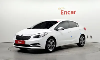 Kia K3 · 2015 год