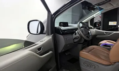 Hyundai Staria 2022, 89529 км, за 20812.68 USD - фото 11