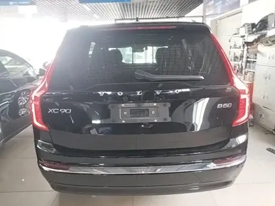 Volvo XC90 2024, 35500 км, за 44643.04 USD - фото 6