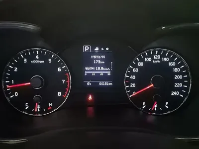 Kia K3 2016, 44181 км, за 6144.7 USD - фото 6