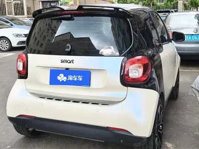 Smart Smart Fortwo 2016, 77400 км, за 5344.25 USD