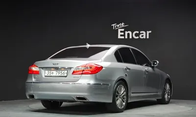 Hyundai Genesis 2013, 113265 км, за 4162.54 USD