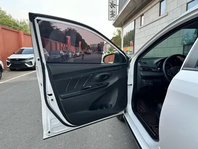 Toyota Yaris L 2022, 15000 км, за 10711.98 USD - фото 19