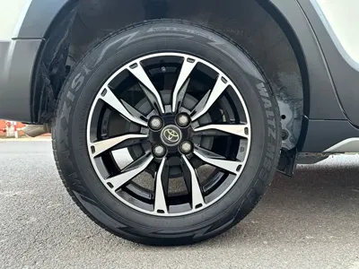 Toyota Yaris L 2022, 15000 км, за 10711.98 USD - фото 20