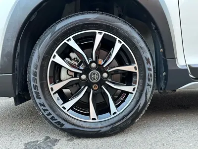 Toyota Yaris L 2022, 15000 км, за 10711.98 USD - фото 21