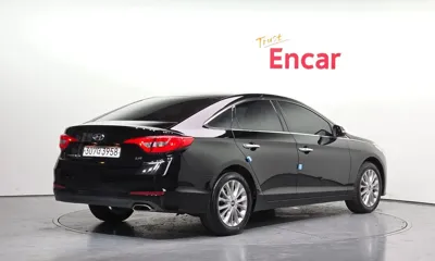 Hyundai Sonata 2016, 140465 км, за 4095.43 USD