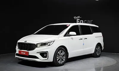 Kia Canival · 2020 год