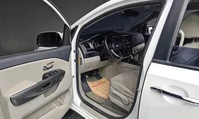 Kia Canival 2020, 87561 км, за 11051.16 USD - фото 10