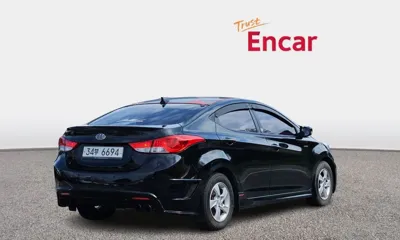 Hyundai Avante 2012, 206712 км, за 2299 USD