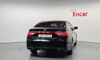 Hyundai Grandeur 2017, 119746 км, за 4485.47 USD