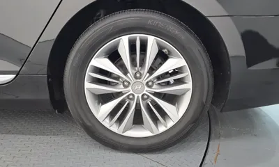 Hyundai Grandeur 2017, 119746 км, за 4465.16 USD - фото 21