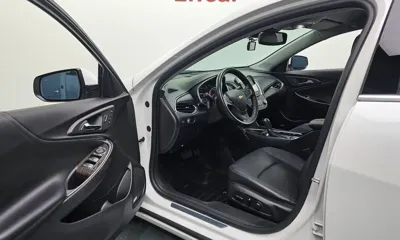 ChevroletGMDaewoo Malibu 2017, 56009 км, за 7548.9 USD - фото 10