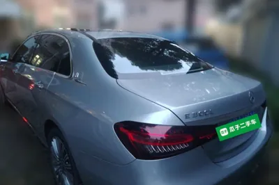 Mercedes-Benz E-Class 2022, 29900 км, за 44058 USD